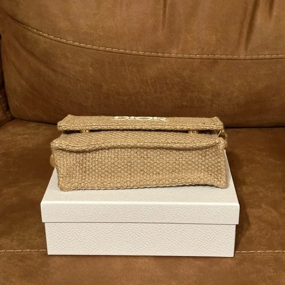 GWP Dior Beauty raffia flap cosmetic bag - Picture 6 of 7